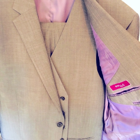 Grey Three Piece Suit - Picture 2 of 4